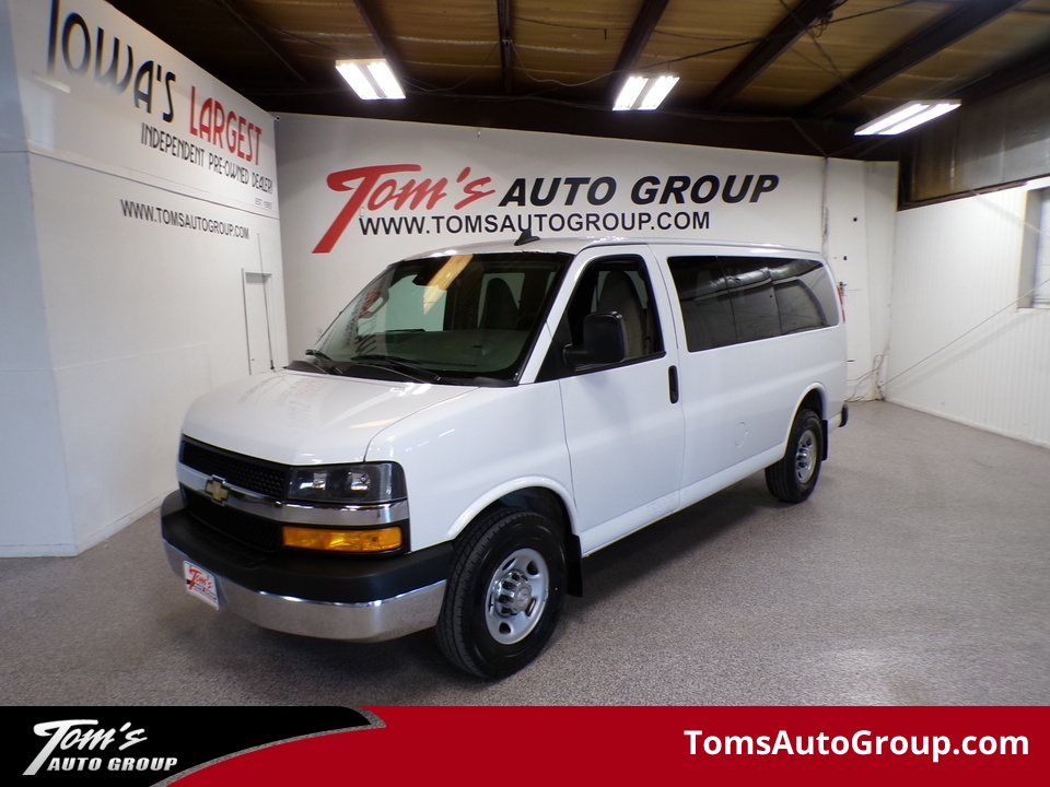 chevrolet express passenger 2019 1GAZGMFG4K1367150 image chevrolet express passenger 2019 1GAZGMFG4K1367150 image